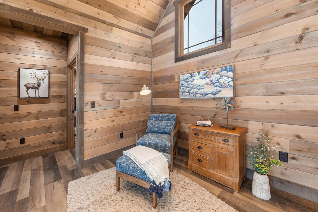 Splash Mountain Pool Hot Tub Theater Game Room เซอเวียร์วีล ภายนอก รูปภาพ